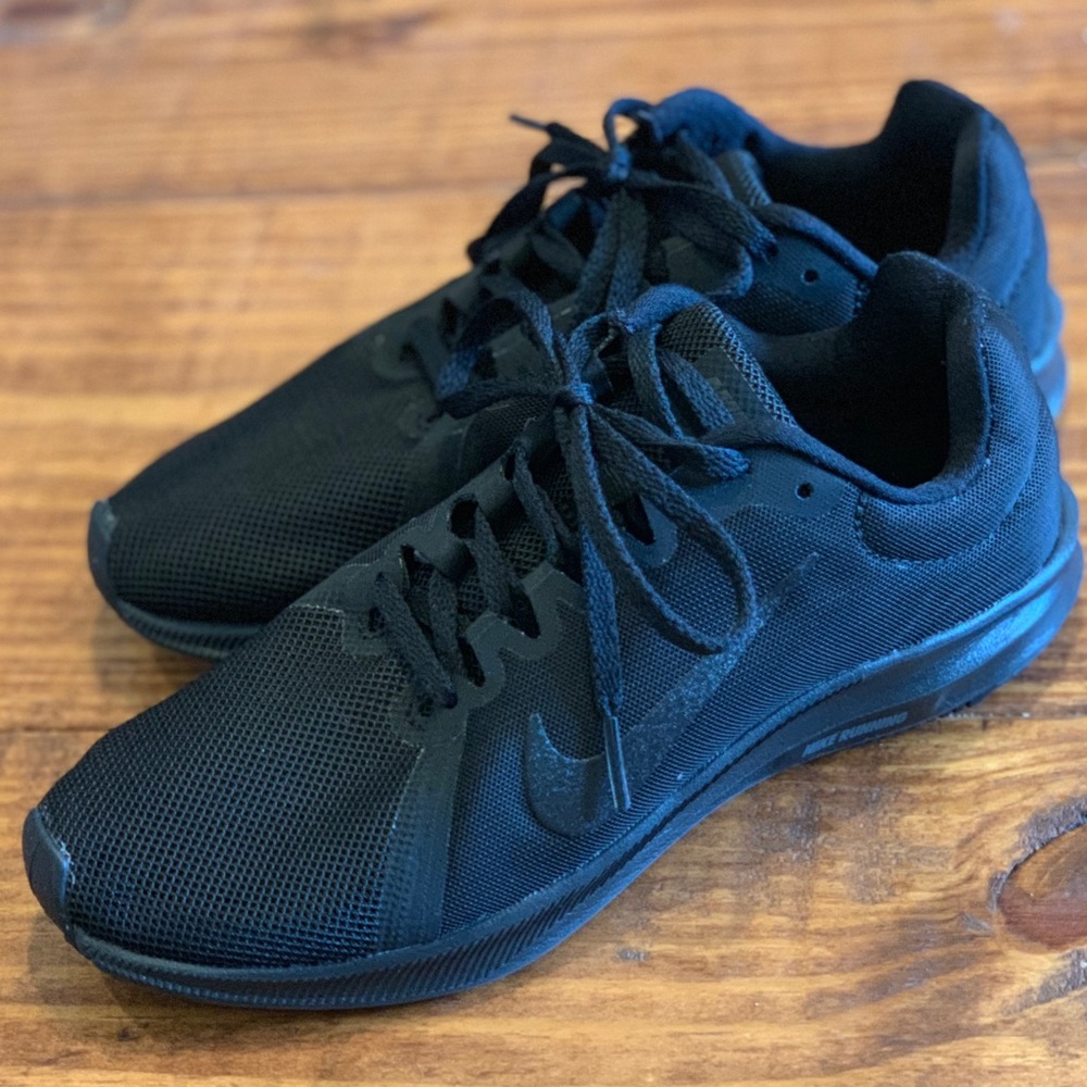 Like New Women’s Nike Downshifter 8